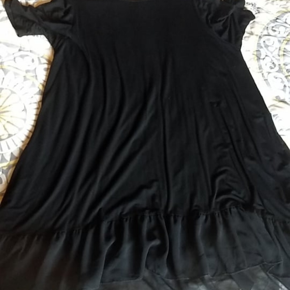 Agnes & Dora Black Ruffle Swing